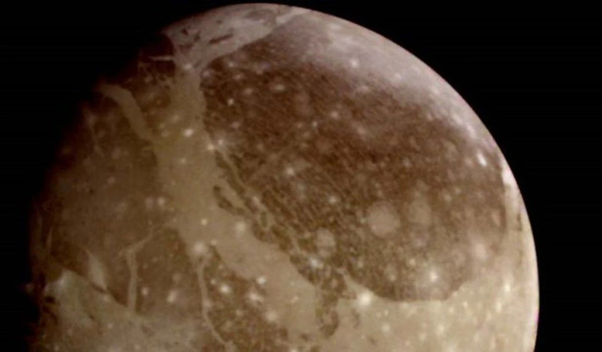 NASA A CONFIRMAT EXISTENTA UNEI NOI SURSE DE APA IN SISTEMUL NOSTRU SOLAR