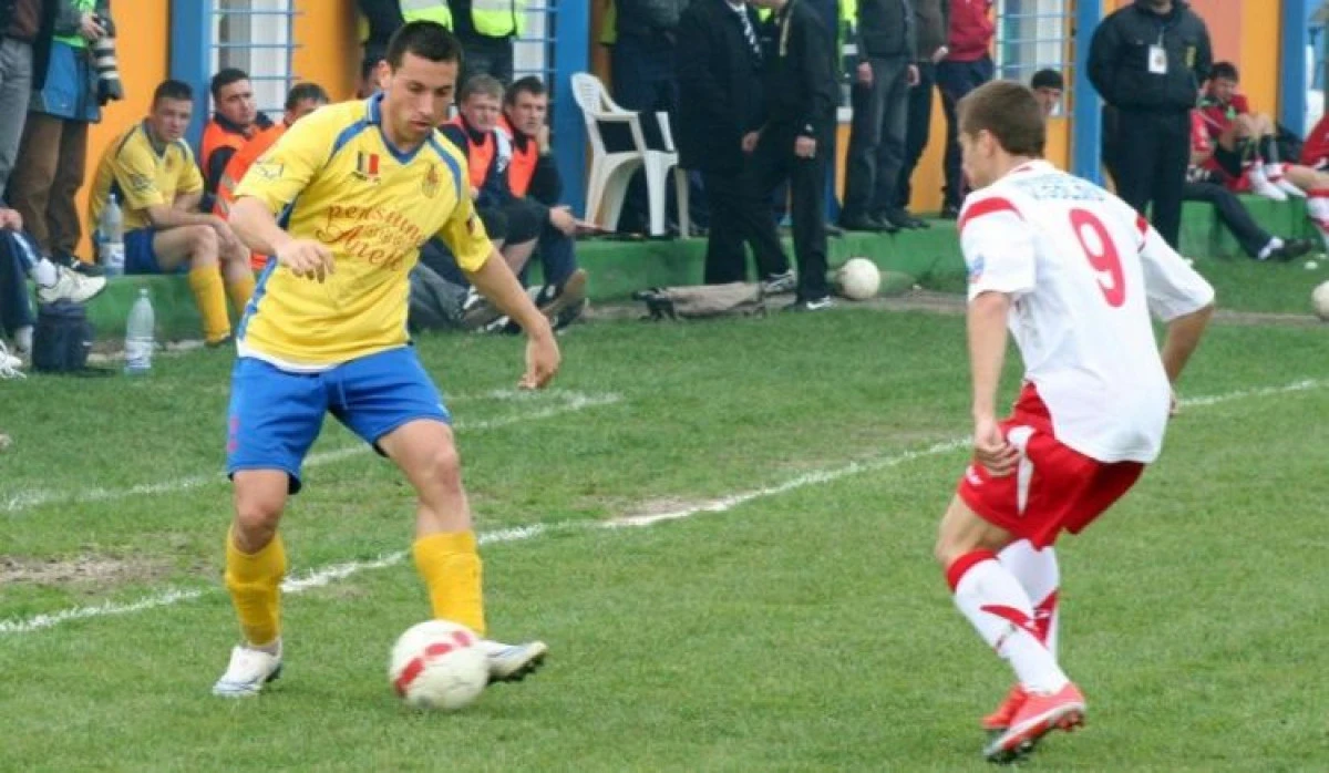 NATIONAL SEBIS A OFICIALIZAT PRIMELE TRANSFERURI. DOI JUCATORI PROVIN DIN LIGA A DOUA