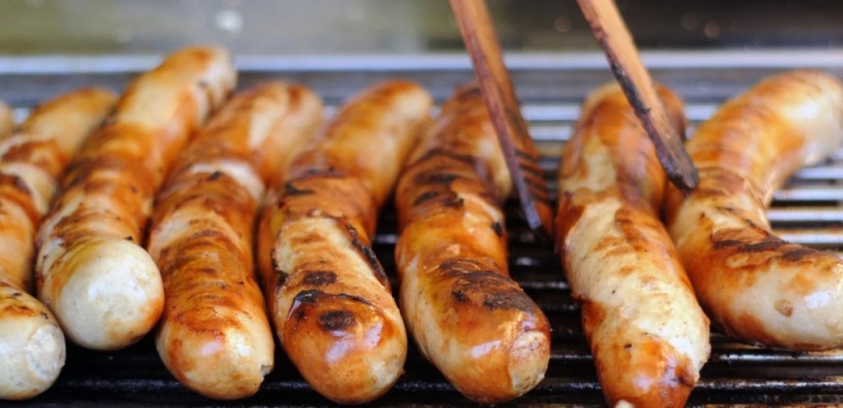 Naţiunea care a dat bratwurst şi hot dog nu mai este avidă de carne de porc