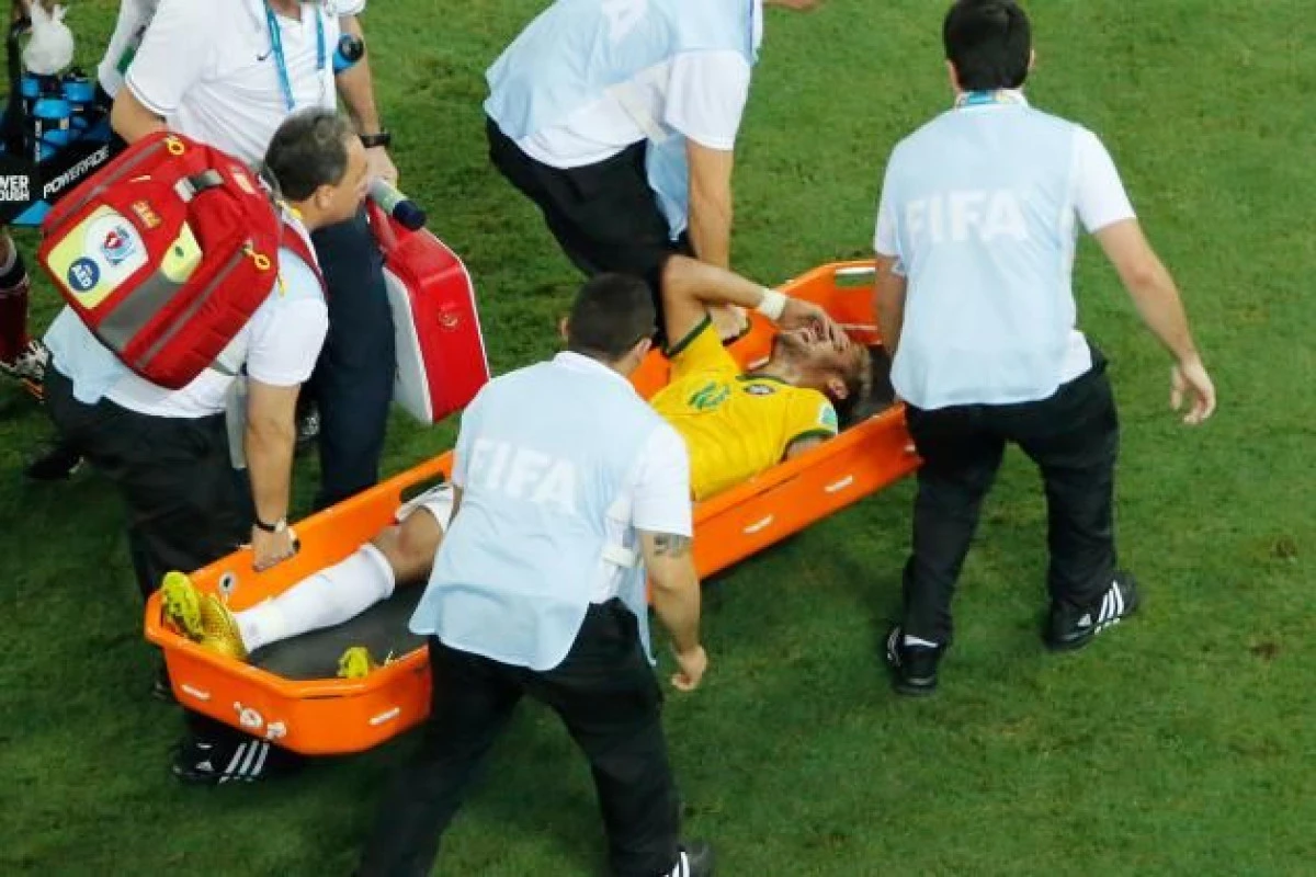 NEYMAR S-A ACCIDENTAT SI NU VA MAI EVOLUA LA CUPA MONDIALA