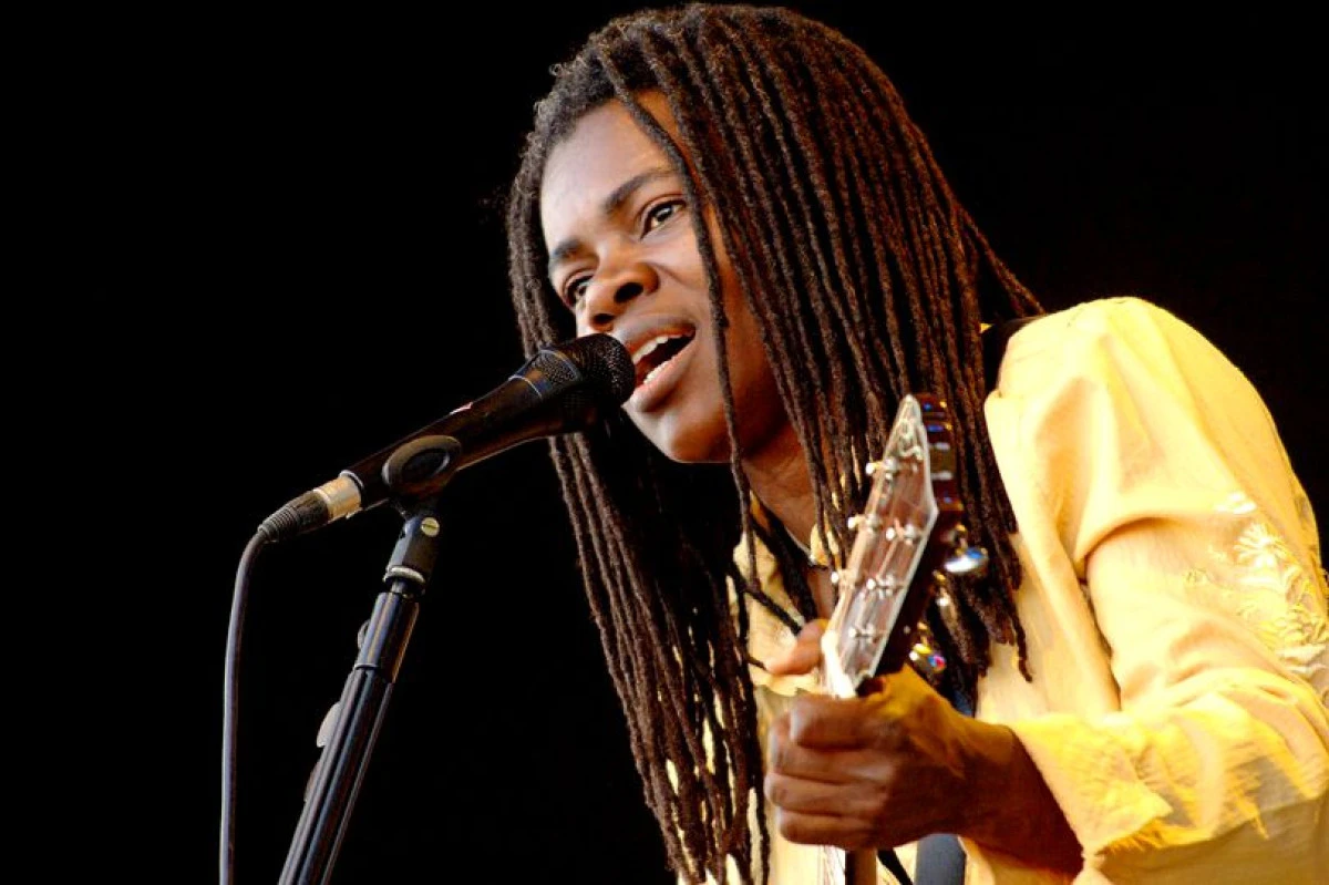 Nicky Minaj, dată în judecată de Tracy Chapman