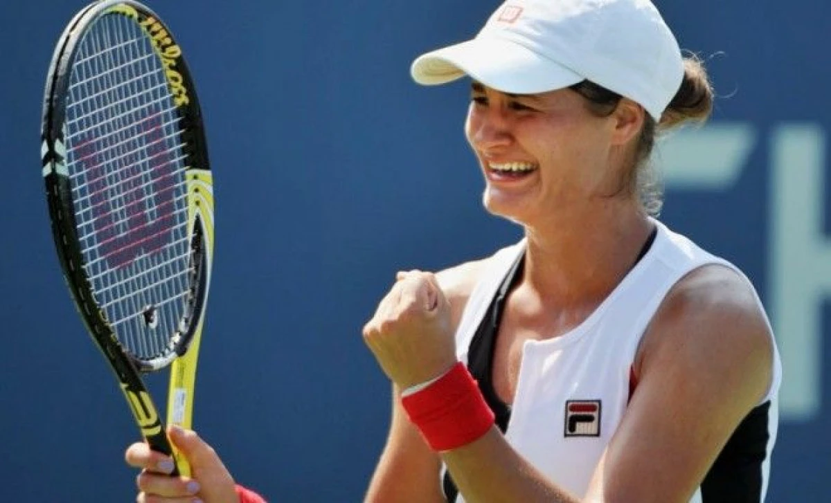 NICULESCU A RAZBUNAT-O PE HALEP! ROMANCA E IN TURUL TREI LA WIMBLEDON