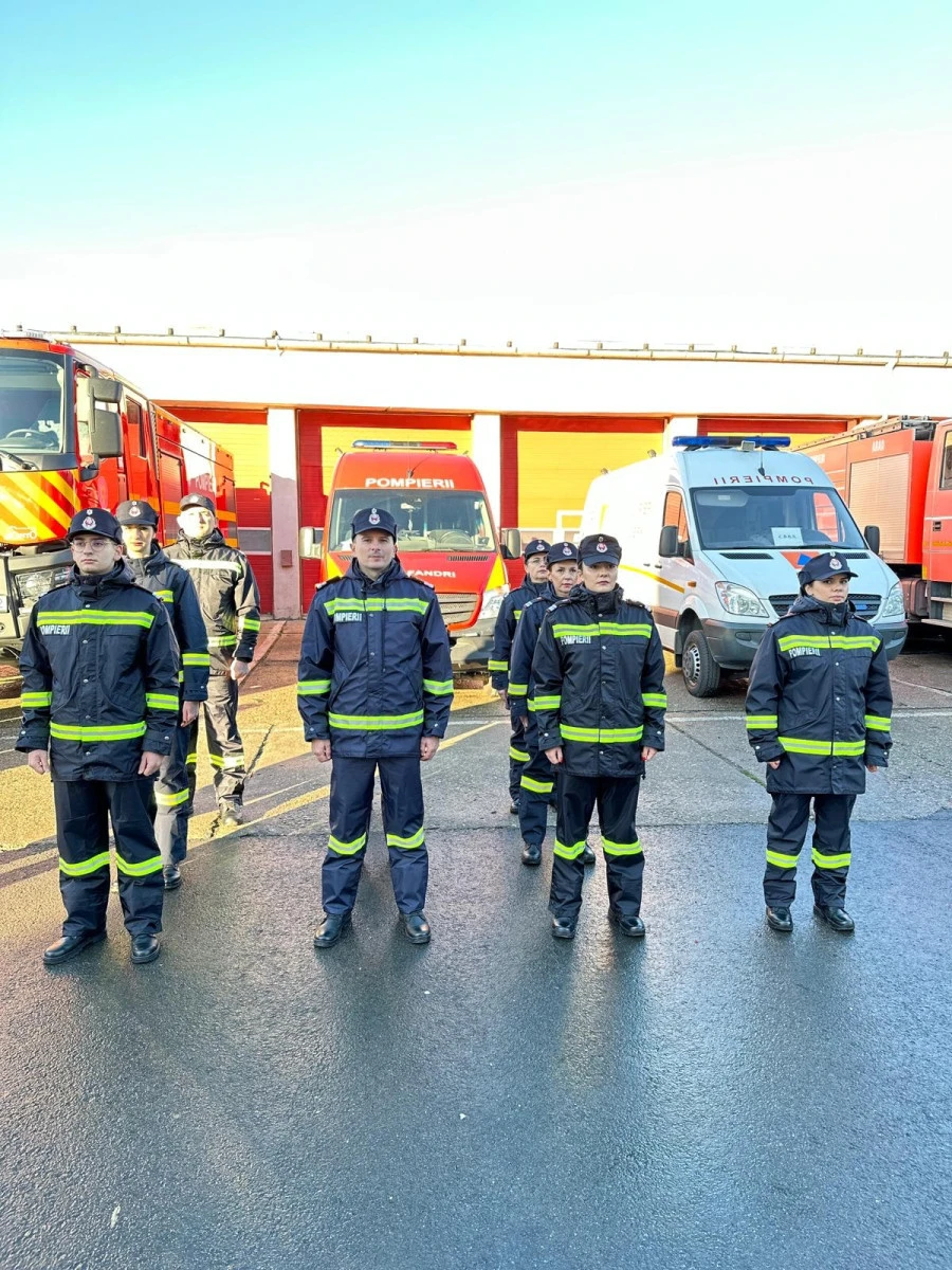 Noii subofițeri și soldati gradați profesioniști ai ISU Arad au depus jurământul