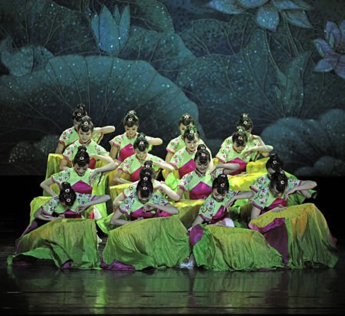 Noul An Chinezesc, sărbătorit la Arad cu Beijing Dance Academy