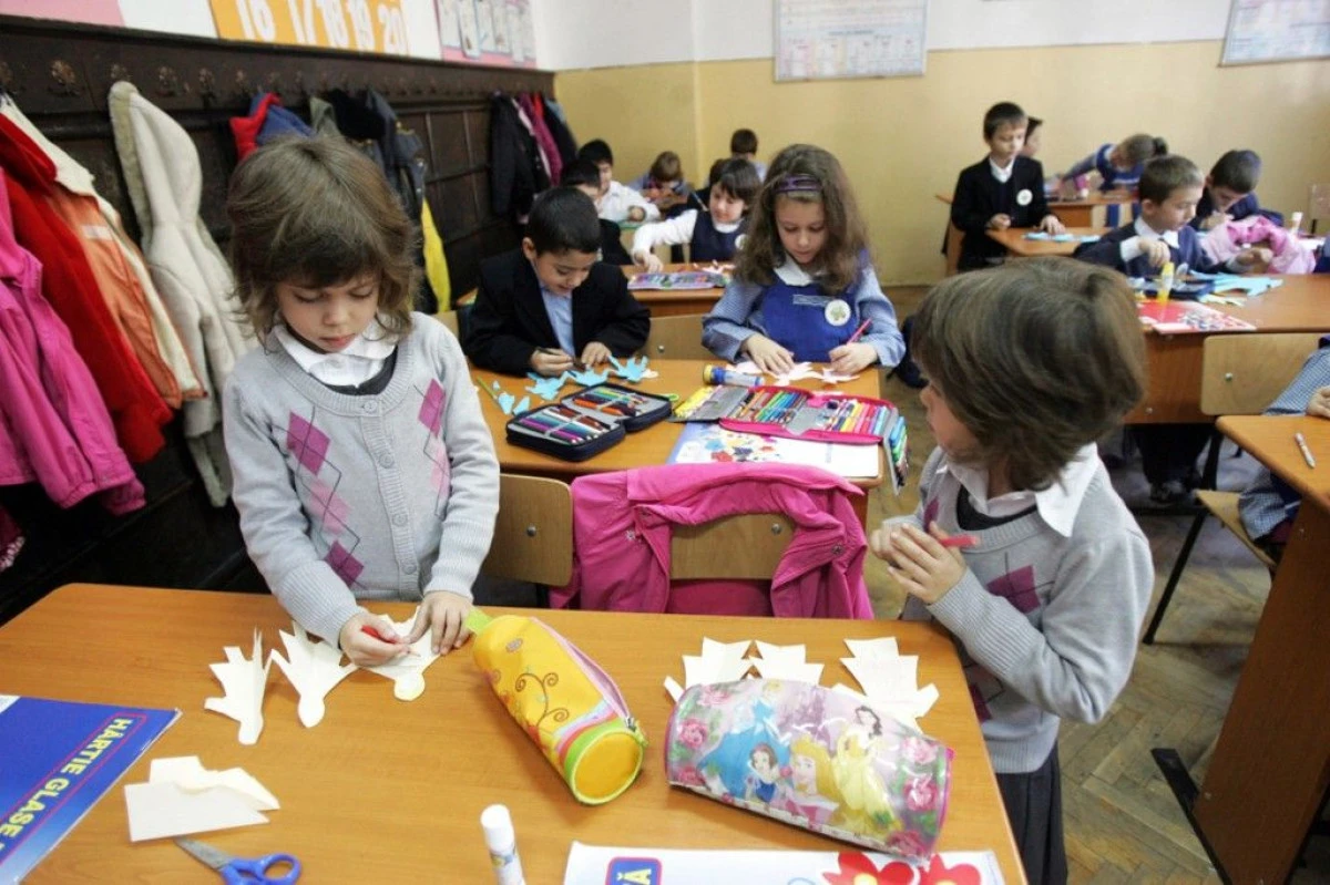 NOUL AN SCOLAR BATE LA USA: 100 DE UNITATI DE INVATAMANT NU DETIN AUTORIZATIE DE FUNCTIONARE