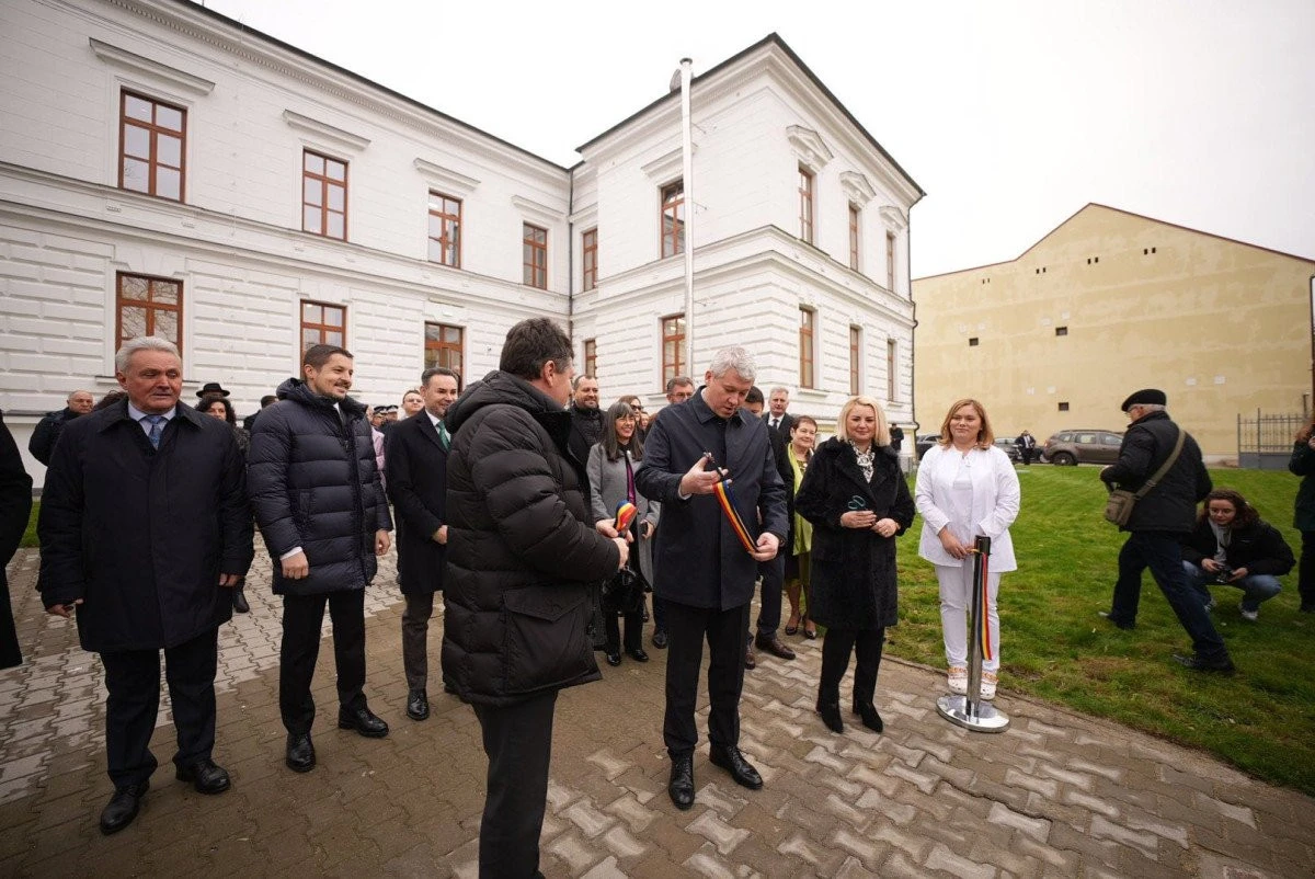 Noul Spital de Oncologie a fost inaugurat în prezența vicepremierului Cătălin Predoiu