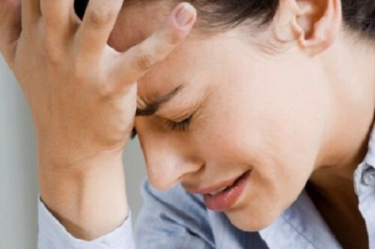 Nu lăsa durerea de cap să te chinuie! Află cum poți scăpa de ea fără medicamente