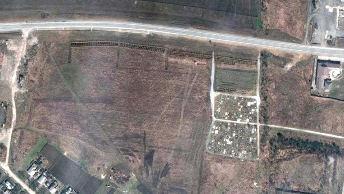O a treia groapă comună a fost descoperită lângă Mariupol