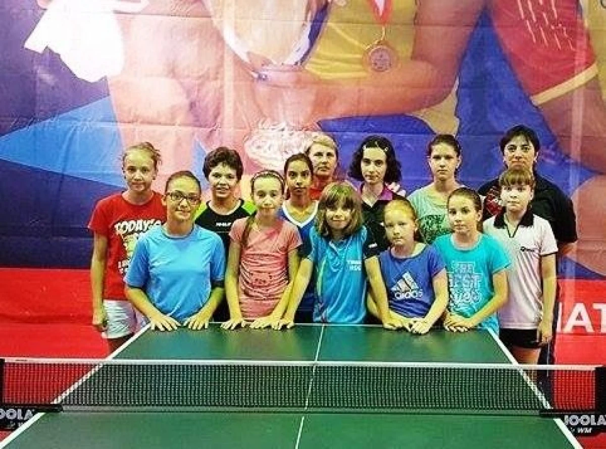 O ARADEANCA IN CANTONAMENT PE LITORAL, ALATURI DE LOTUL NATIONAL DE MINICADETE