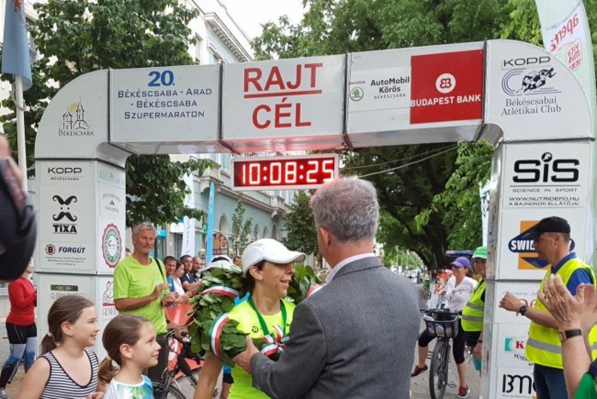 O atletă din Ungaria a câştigat Supermaratonul!