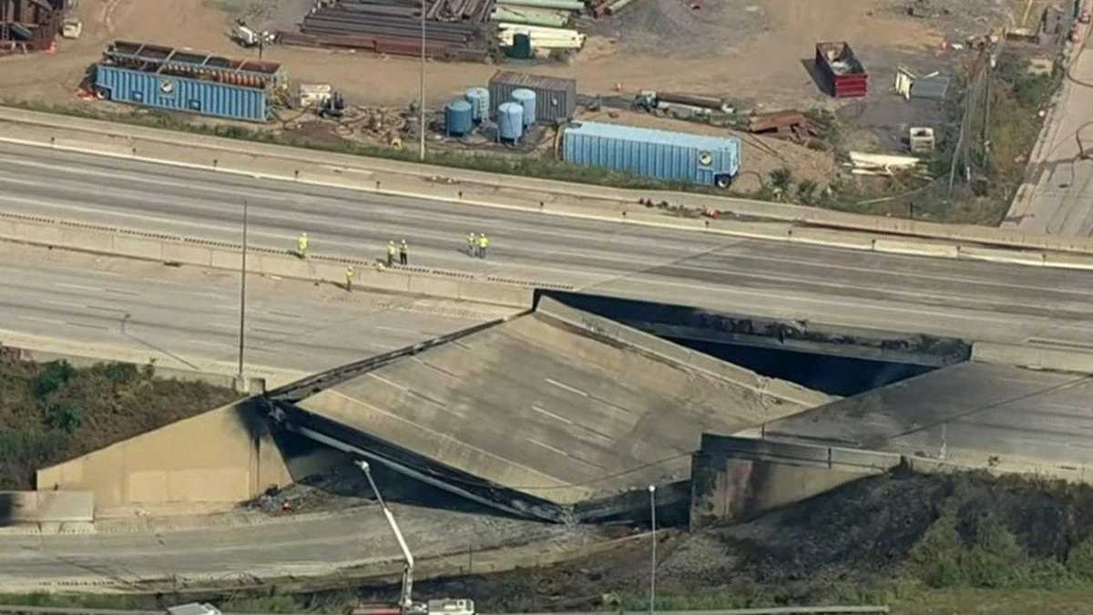 O bucată de autostradă s-a prăbușit în Philadelphia, după ce o cisternă a luat foc