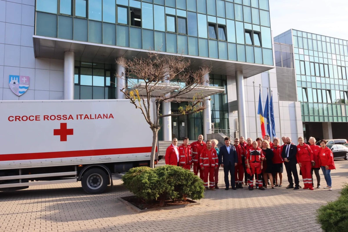 O delegaţie a filialei de Cruce Roşie din Sassuolo-Modena, în vizită la CJA