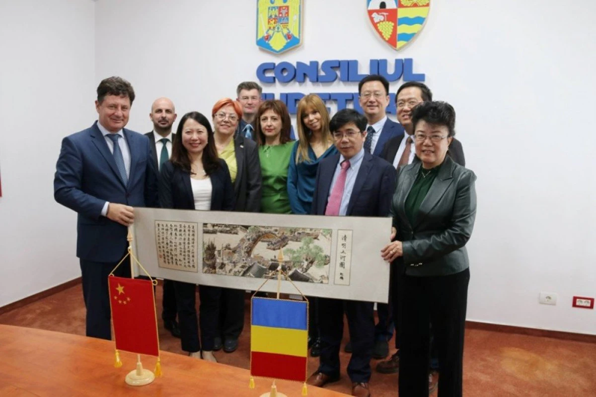 O delegație de cardiologi chinezi a vizitat Spitalul Județean Arad