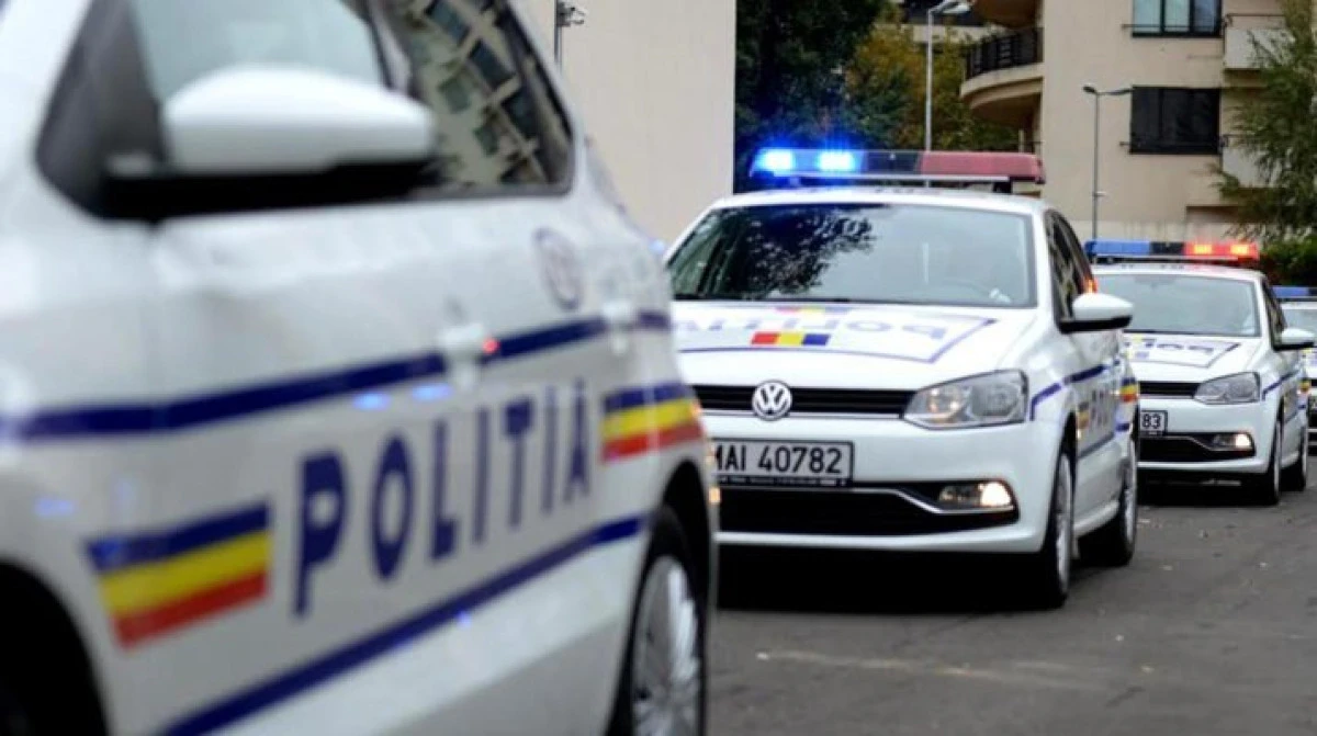 O familie care venea din Italia a încercat să fenteze autoritățile. Doi adulți s-au ales cu dosare penale