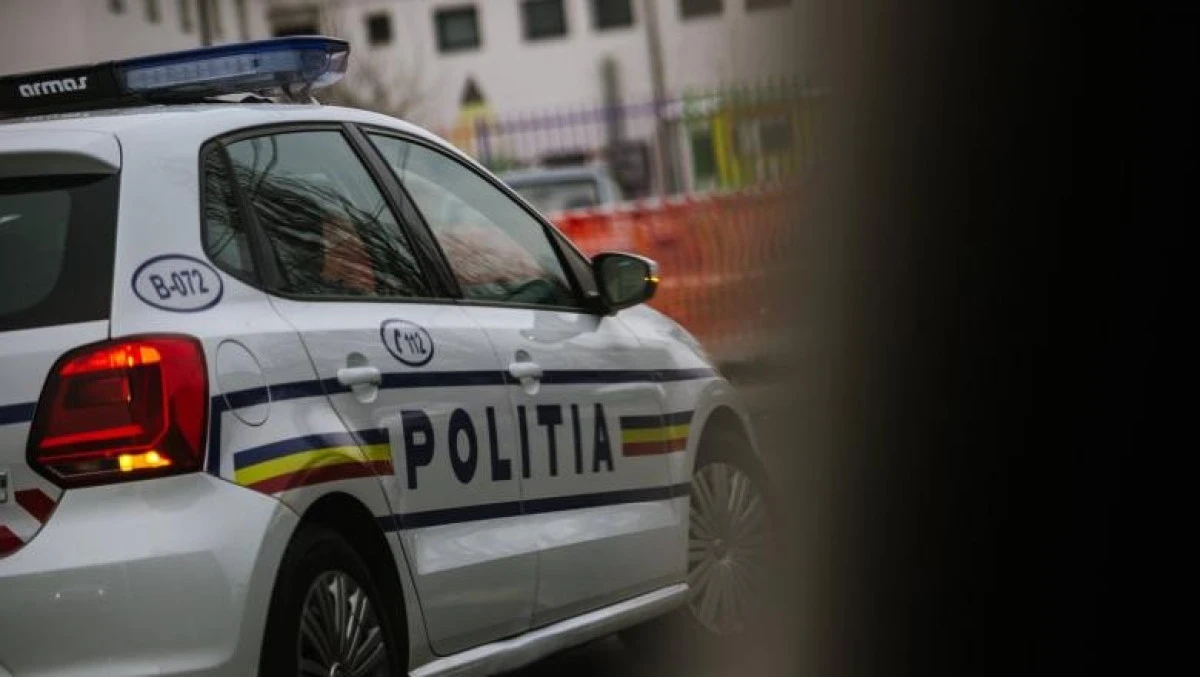 O fată a fost lovită de o mașină în comuna Seleuș. Șoferul a fugit de la locul accidentului