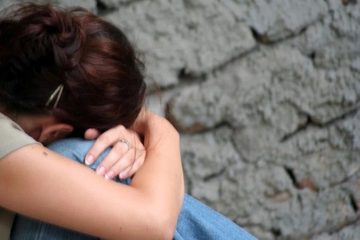 O FATA DE 12 ANI DIN ARAD A FOST OBLIGATA SA SE PROSTITUEZE IN GARA DE NORD