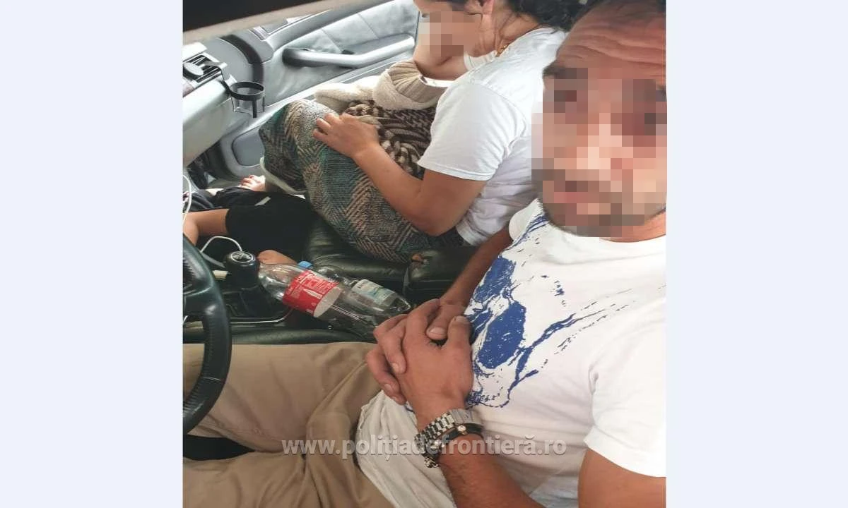 O mamă și-a ascuns sub rochie copilul de 10 ani, încercând să-l scoată ilegal din țară