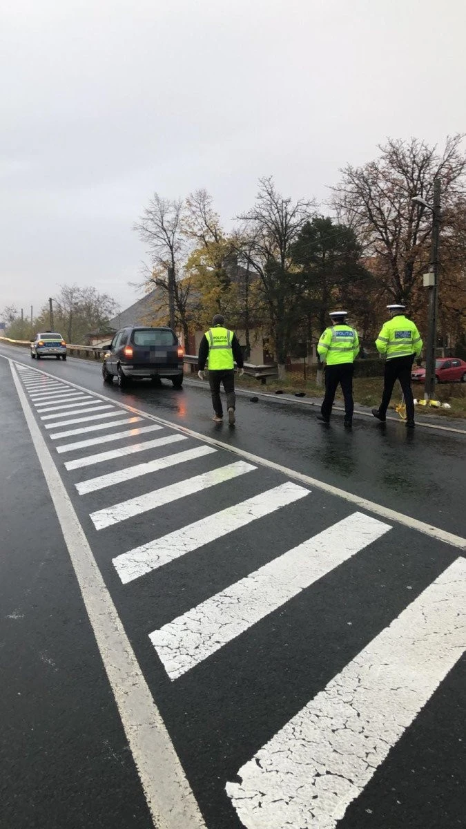 O minoră a fost accidentată pe trecerea de pietoni, la Odvoș, pe DN7