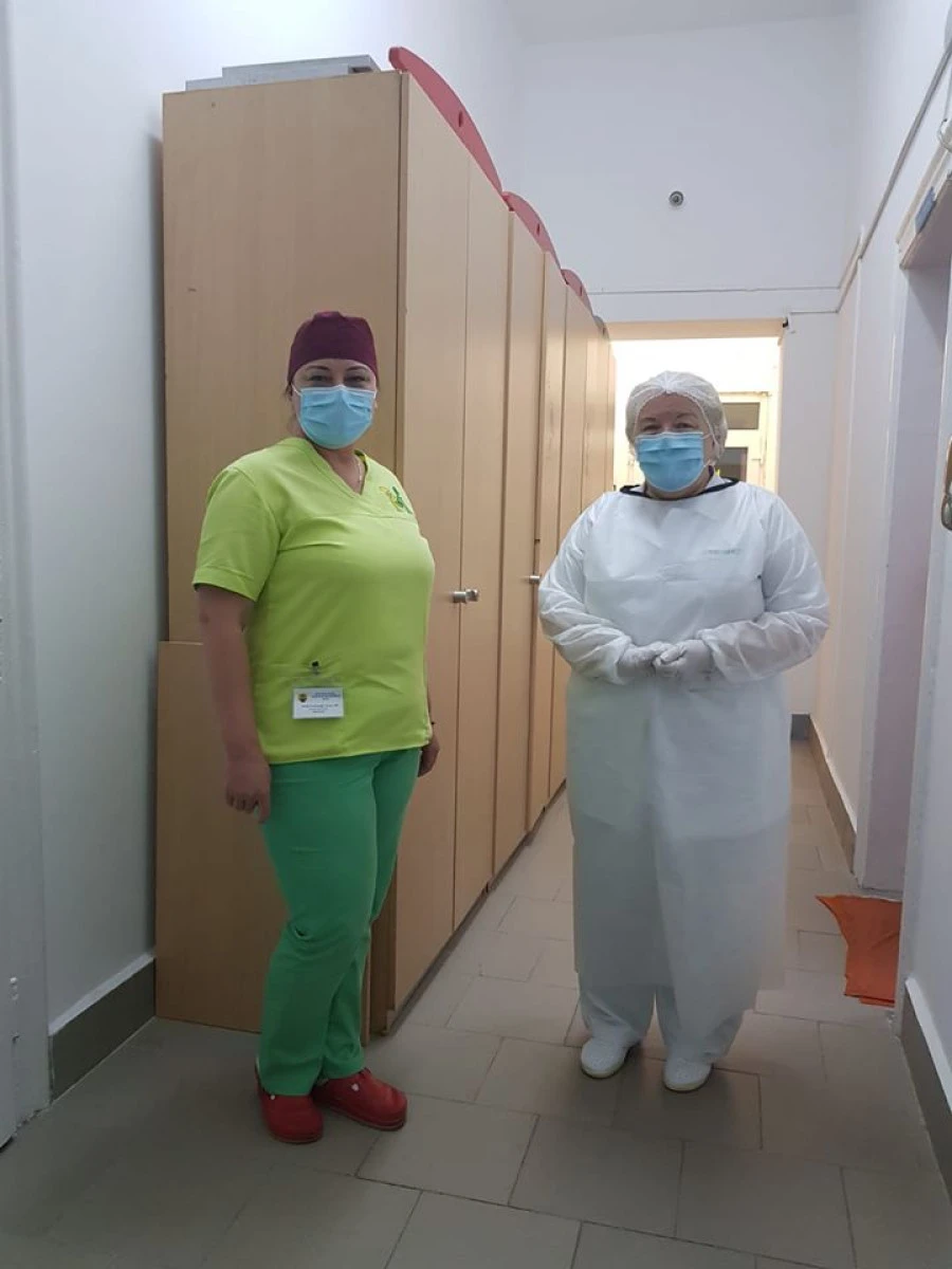 O pacientă de 97 de ani din Arad s-a vindecat de COVID-19, după opt zile de la internare