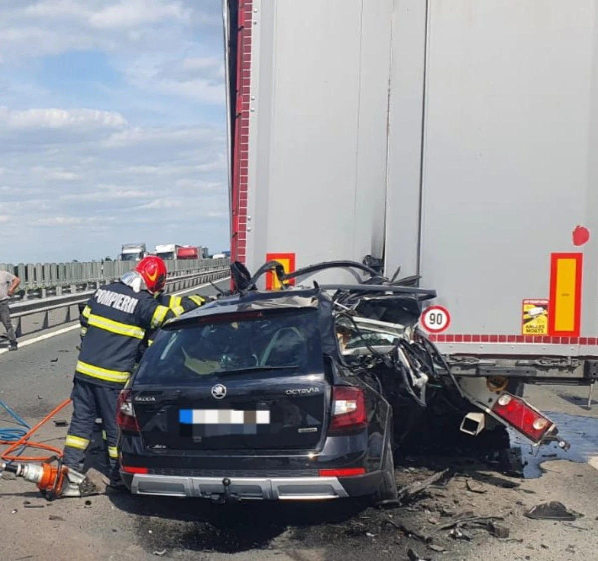 O persoană și-a pierdut viața într-un accident pe A1, între Nădlac și Arad