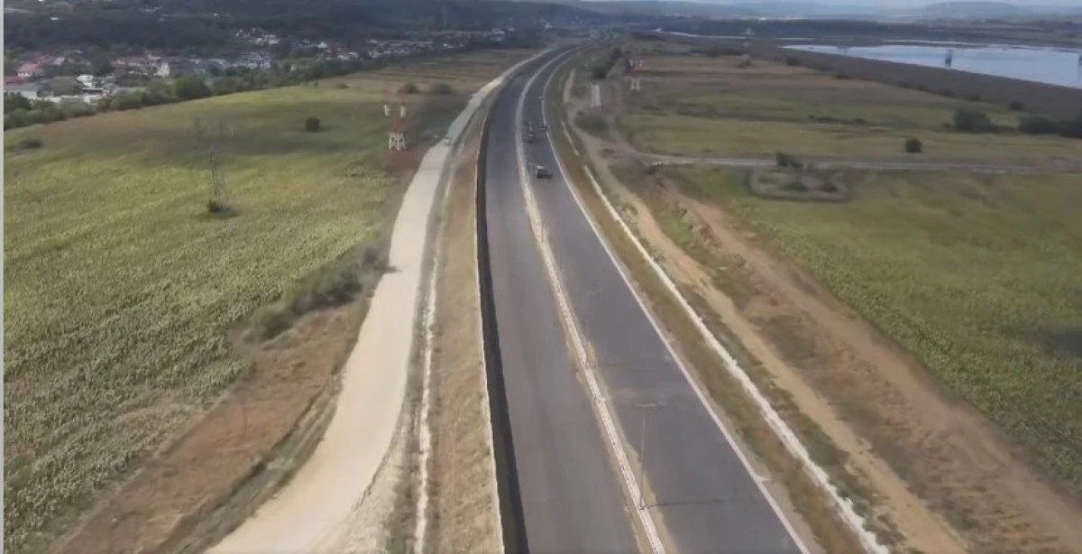 O porțiune din autostrada Pitești-Sibiu ar putea fi dată în folosință în acest an