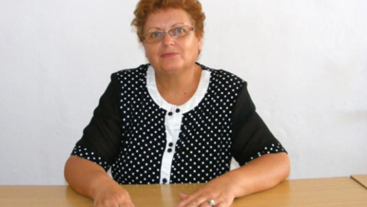 O PROFESOARA DE LA UVVG ARAD A FOST TRIMISA IN JUDECATA, DUPA CE A LUAT MITA DE LA ZECE STUDENTI
