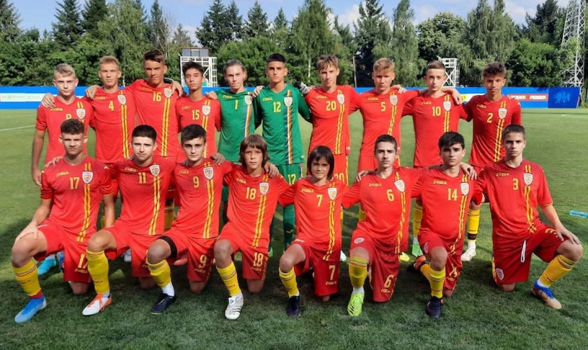 O serie de tineri fotbalişti arădeni luptă pentru a îmbrăca tricoul naţionalei U15