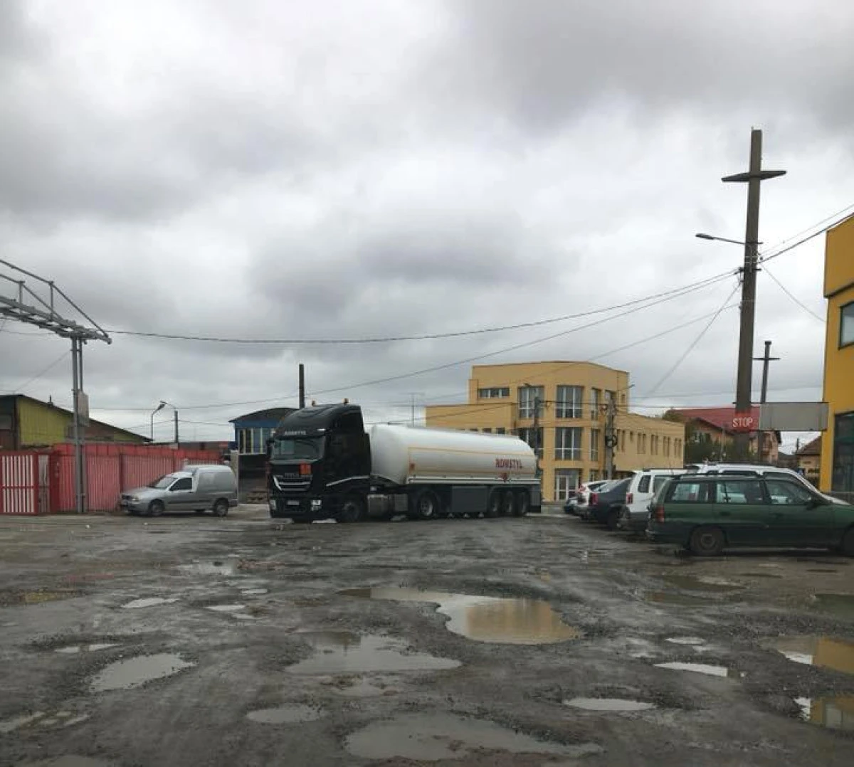 O stradă din Arad arată mai rău decât în secolul trecut