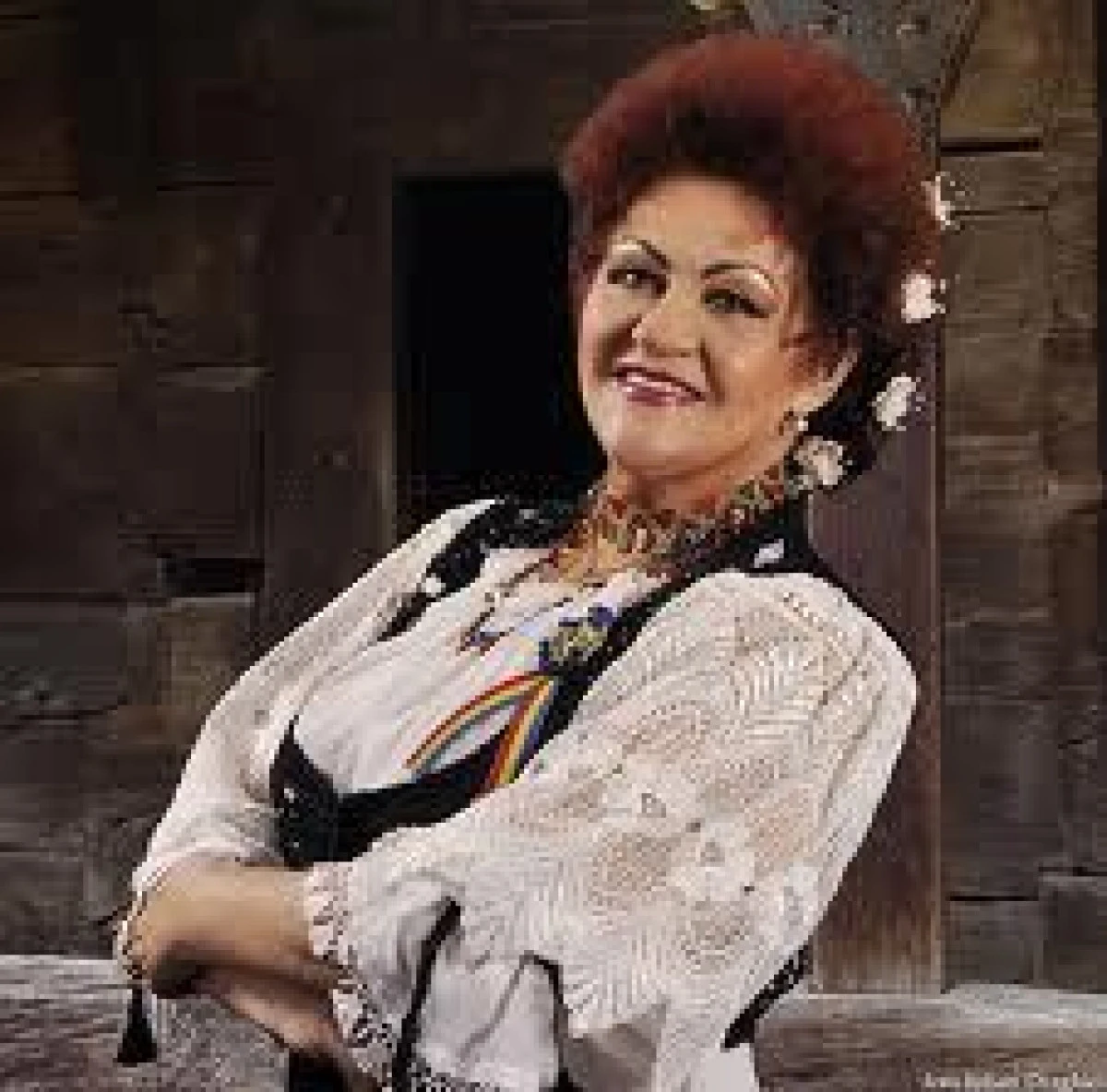 O SUPER ARTISTA DE LA NOI SE DA MANA MEDICULUI ESTETICIAN LA 66 DE ANI!