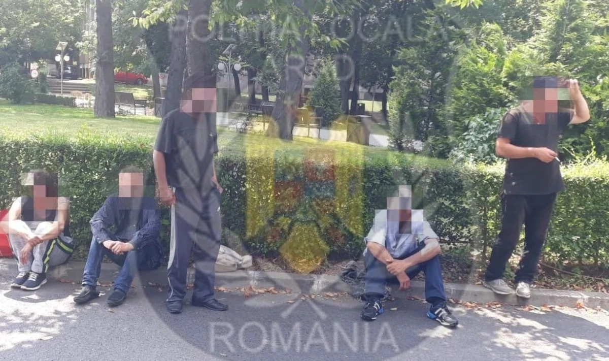 Oamenii străzii s-au luat la bătaie în Parcul Pădurice. Scandalul a fost aplanat de polițiștii locali