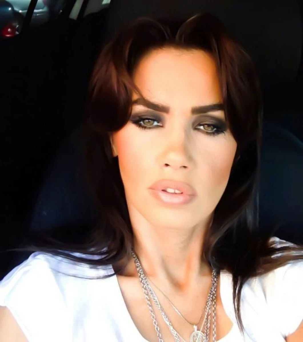 OANA ZAVORANU, IN DEPRESIE, DIN CAUZA CERTURILOR CU MARIOARA: "MAMA L-A OMORAT PE TATA"