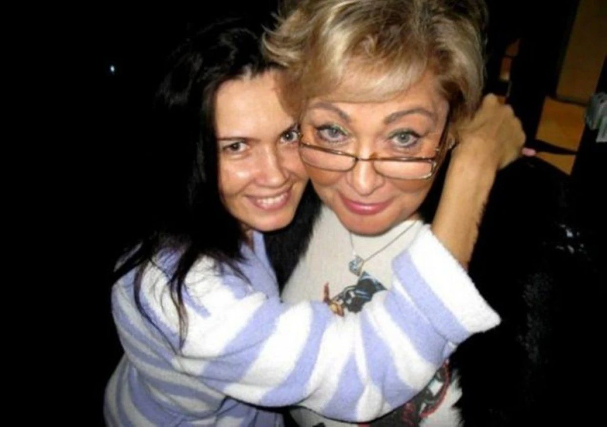 OANA ZAVORANU, LA CAPATUL PUTERILOR, DUPA SCANDALUL CU MARIOARA! CE O SFATUIESC PREOTII