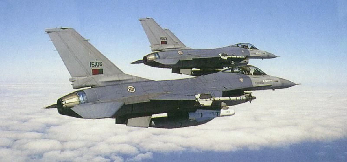 Occidentul vrea ca piloții ucraineni să se antreneze pe F-16 în România