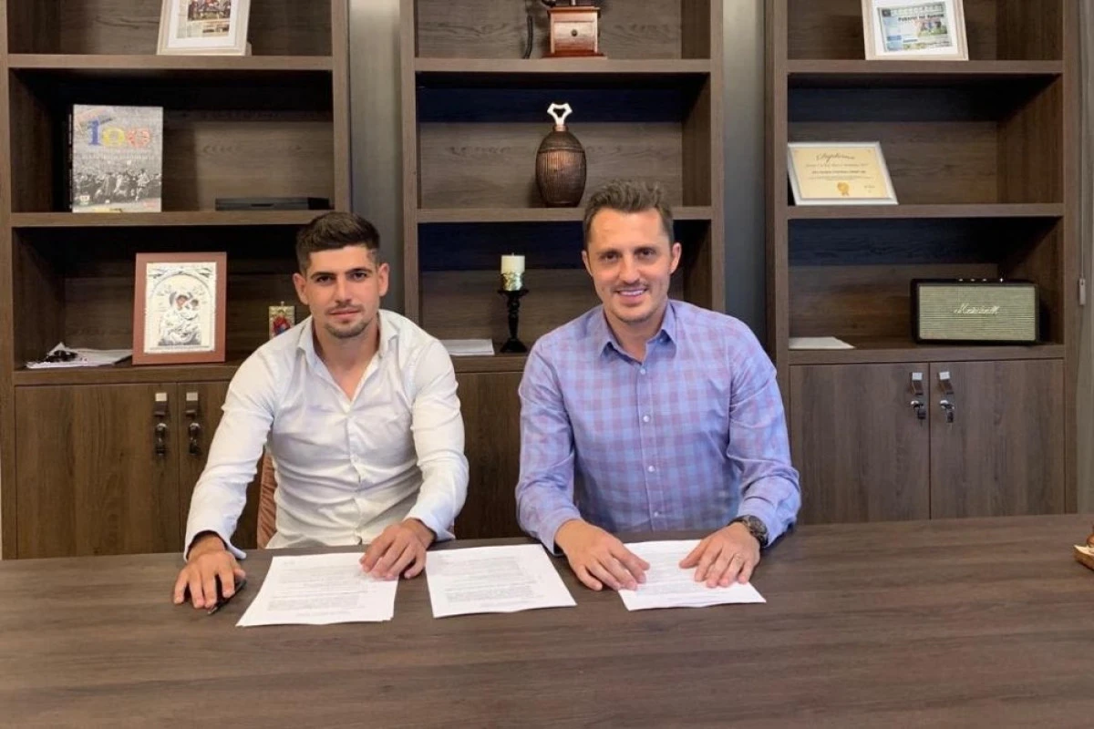 Octavian Ursu e noul mijlocaş ofensiv al UTA-ei