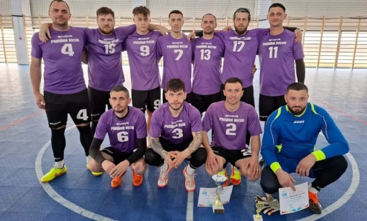 Olimpia Bocsig este noua campioană județeană la futsal, Șeitinul a pasat trofeul!