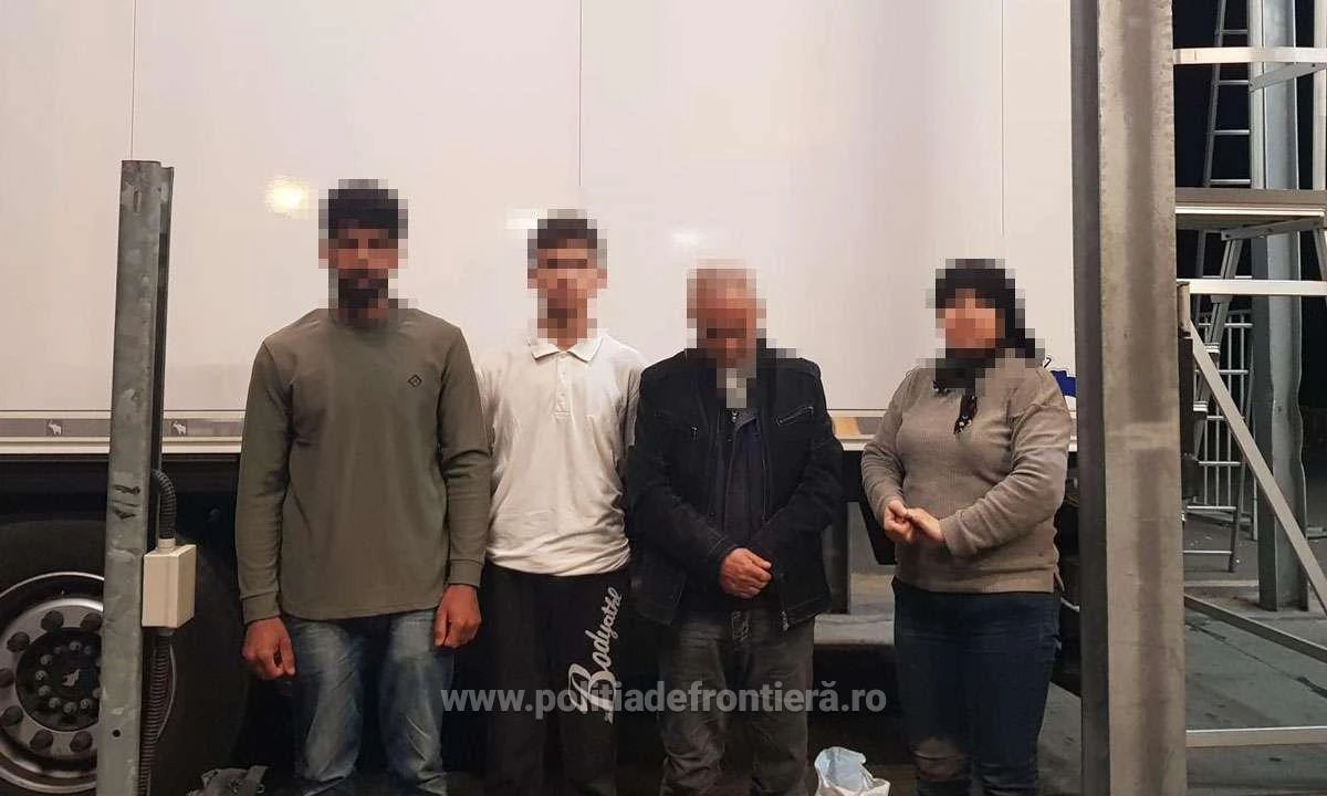 Opt cetățeni străini, depistați ascunși în două camioane, la Nădlac
