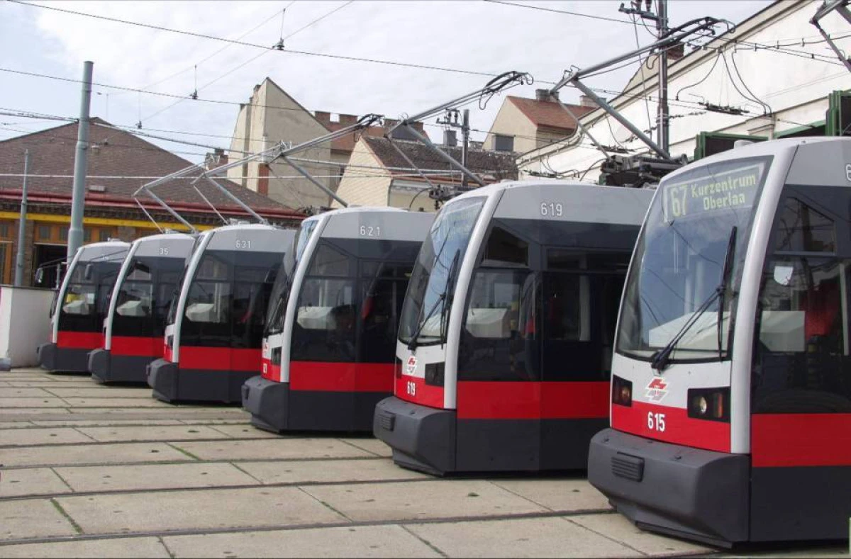Oradea cumpără tramvaie cu bani europeni. Primăria Arad face împrumuturi
