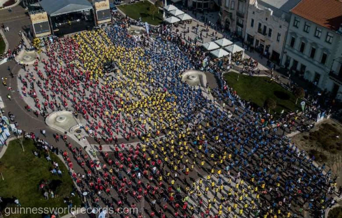 Oraș din vestul țării, în Cartea Recordurilor cu cea mai mare lecție de fitness pe ghete rebound