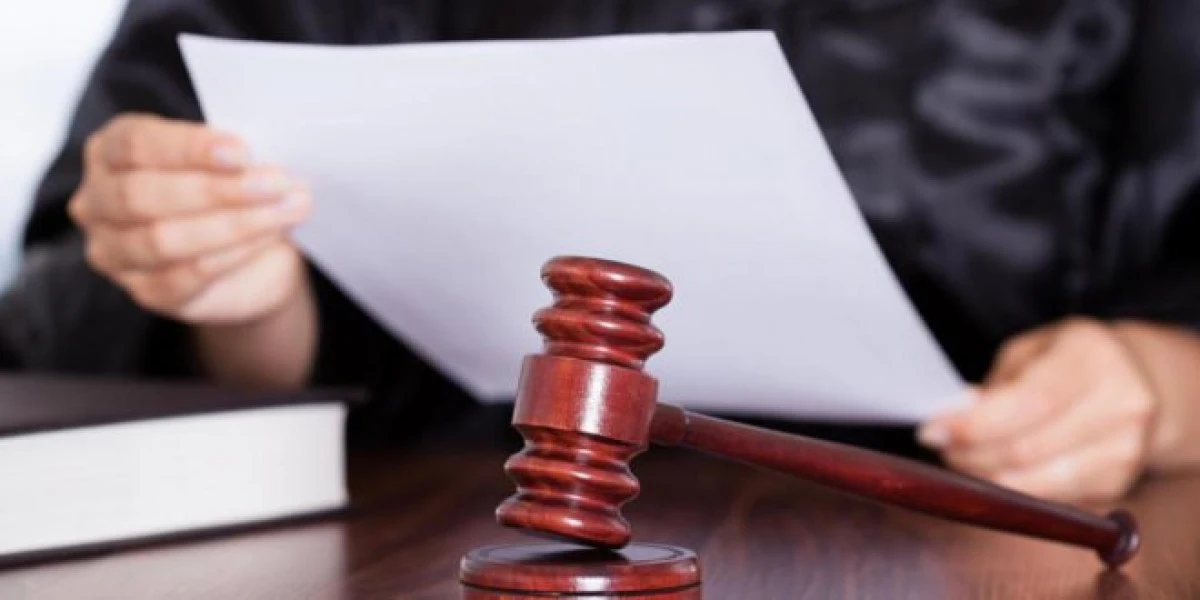 Ordin de protecție pe numele unui bărbat de 42 de ani, care și-ar fi lovit fosta soție