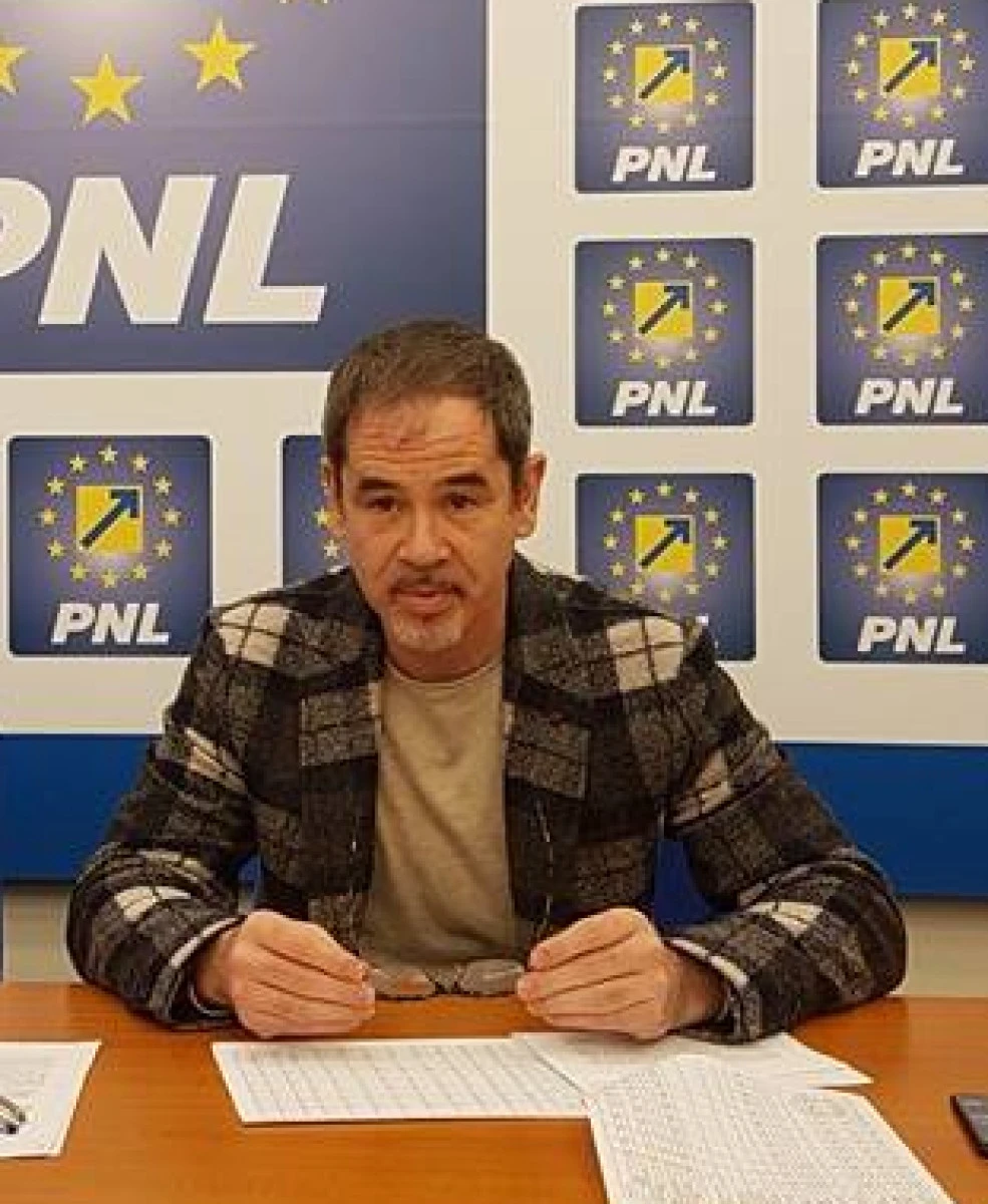Ovidiu Moșneag :„Ieșirile gen Tripa îi scârbesc pe arădeni”