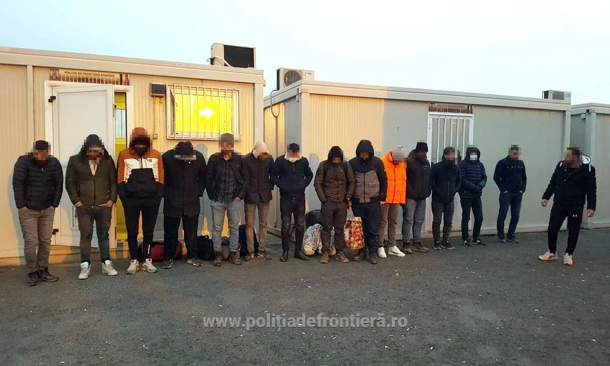 Paisprezece cetăţeni turci, depistaţi la Nădlac, ascunşi într-un TIR cu produse electronice