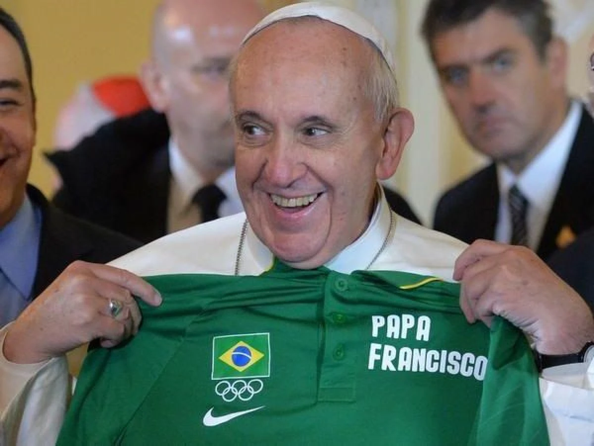 PAPA FRANCISC UREAZA TUTUROR UN CAMPIONAT MONDIAL IN „SPIRITUL FRATERNITATII“