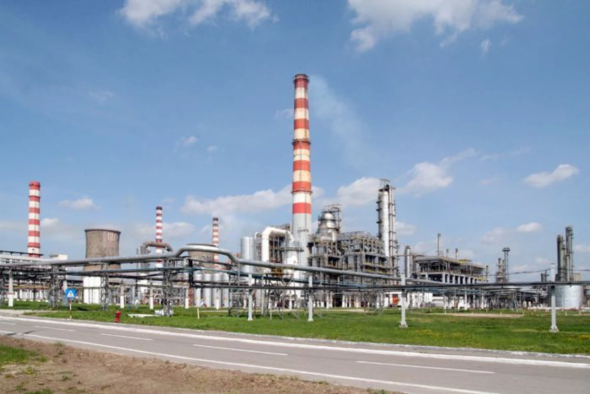 PARCHETUL A PUS SECHESTRU PE PRODUSELE PETROTEL LUKOIL