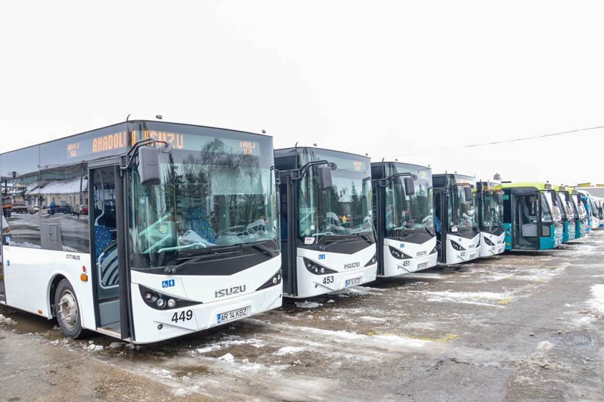 Parcul auto al CTP s-a „îmbogățit“ cu cinci autobuze noi și trei second-hand