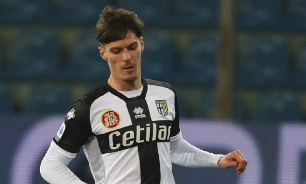 Parma pierde clar derby-ul emilian. Arădeanul Man, şters o repriză întreagă!