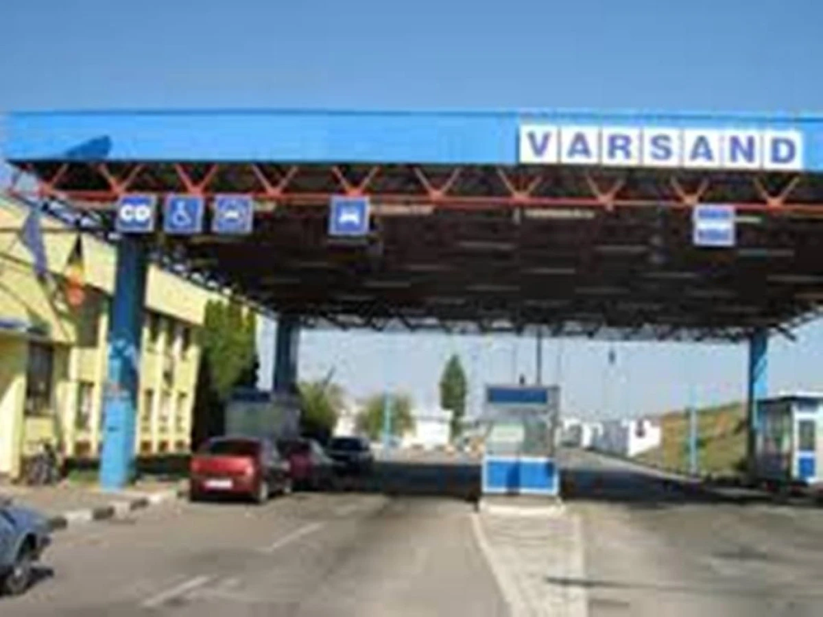 PATRU SIRIENI AU INCERCAT SA TREACA ILEGAL FRONTIERA LA VARSAND