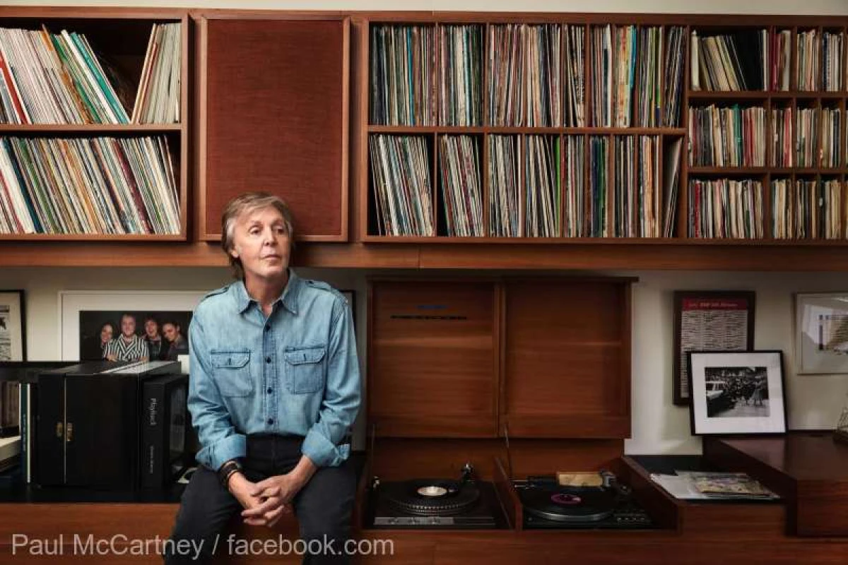 Paul McCartney anunţă publicarea unei cărţi cu fotografii inedite de la începuturile ''Beatlemania''