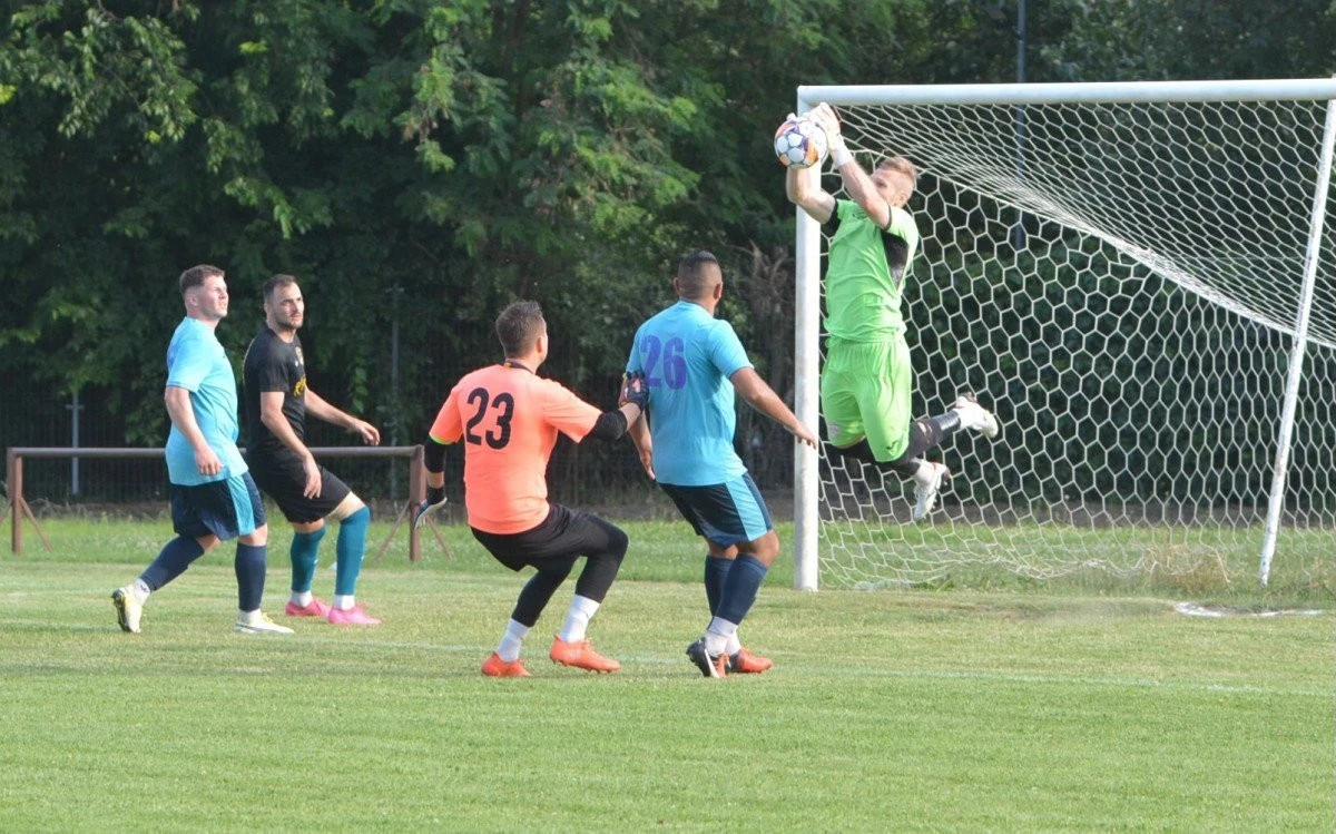 Păulișul a făcut un pas mare spre finala regională a Cupei, 2-0 cu Moșnița Nouă!