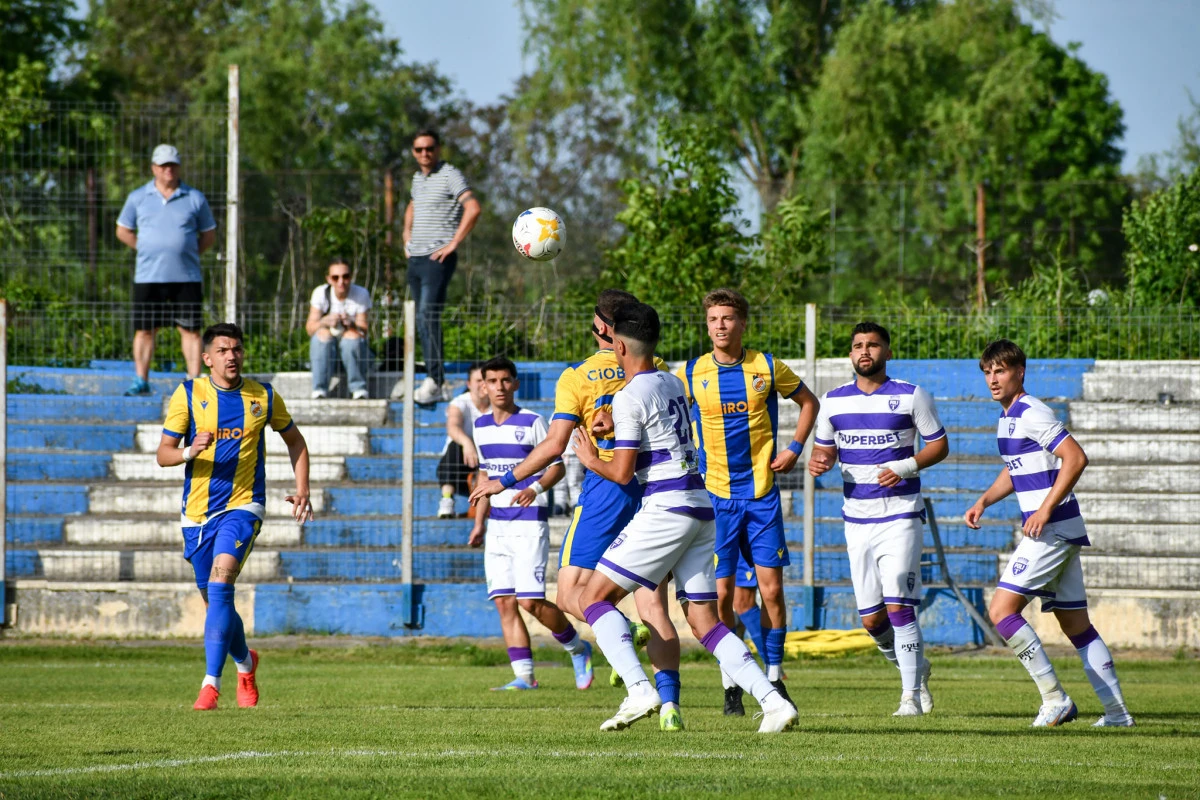 Pecica ratează victoria în prelungirile de la Lupeni, Cermeiul și Viitorul - duel arădean la retrogradare!