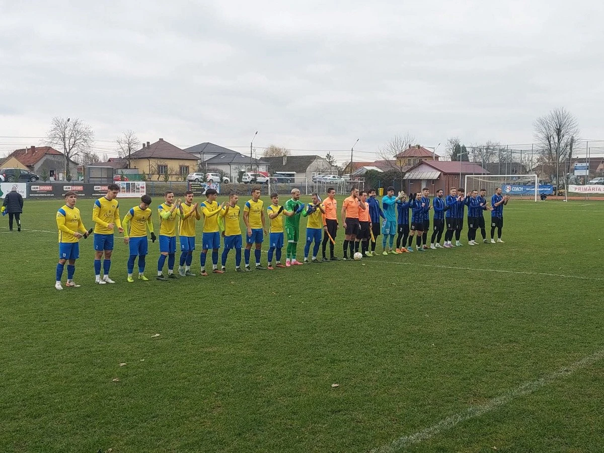 Pecica urcă pe podium în C9, egal între Viitorul și Cermei
